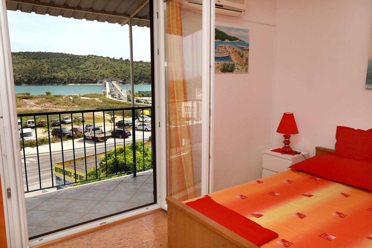 Apartments Irena Trogir Eksteriør billede