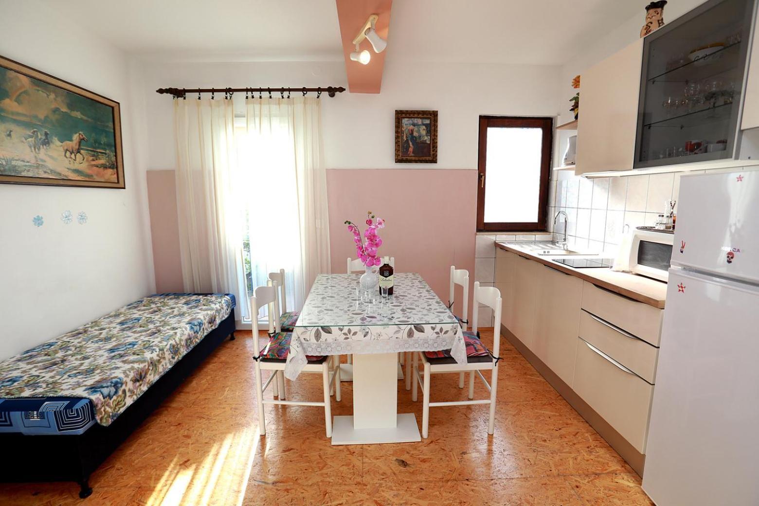 Apartments Irena Trogir Eksteriør billede