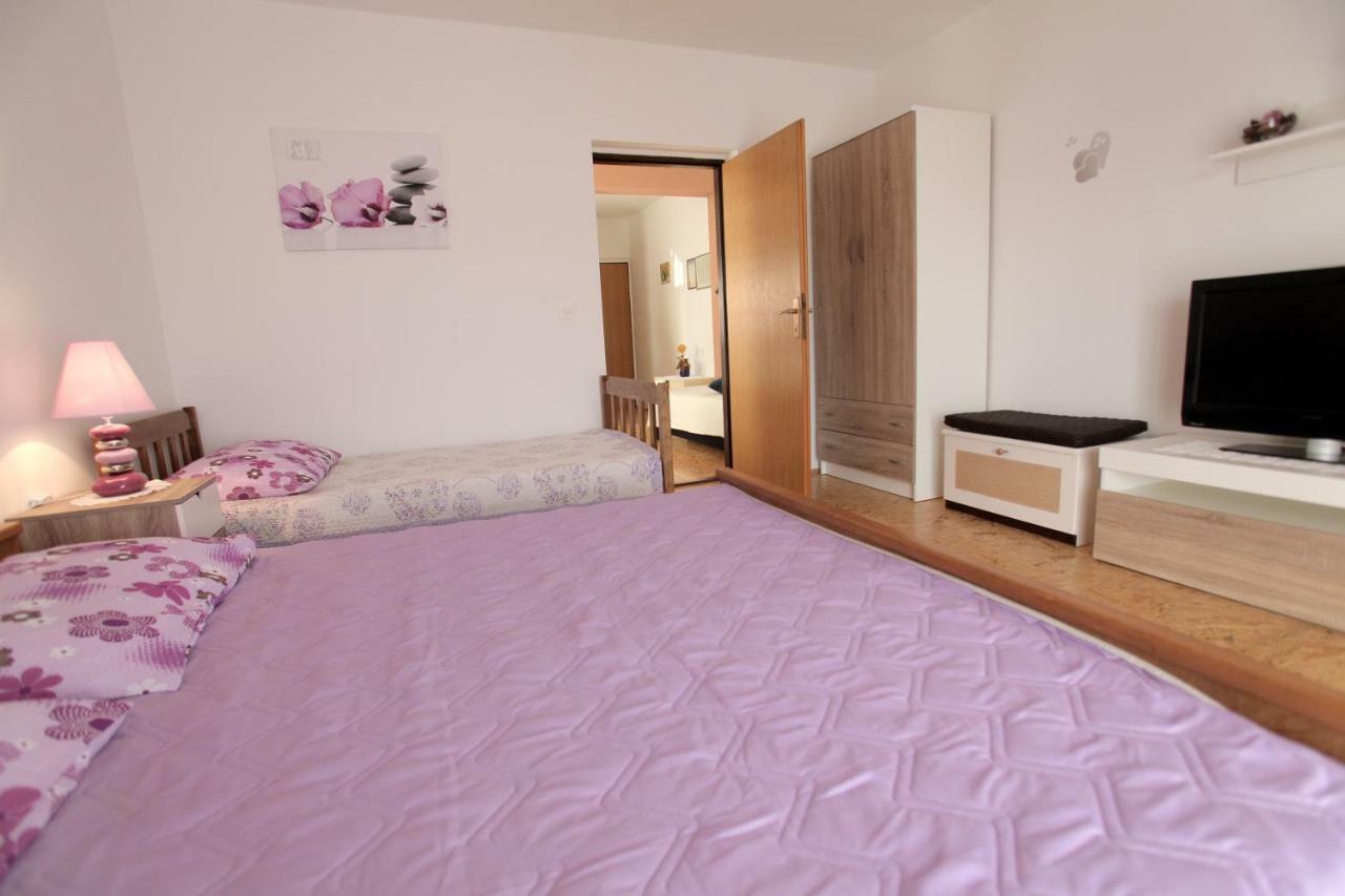 Apartments Irena Trogir Eksteriør billede