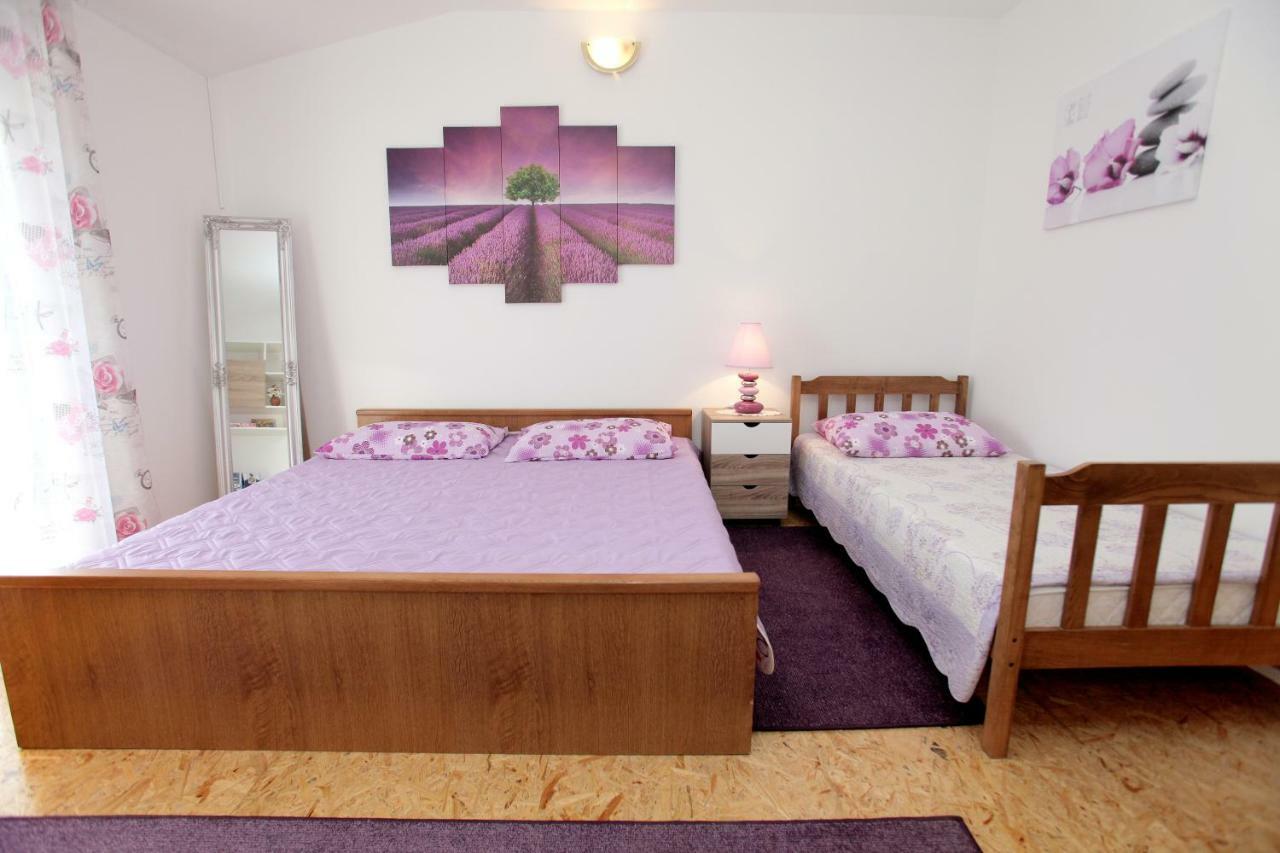 Apartments Irena Trogir Eksteriør billede